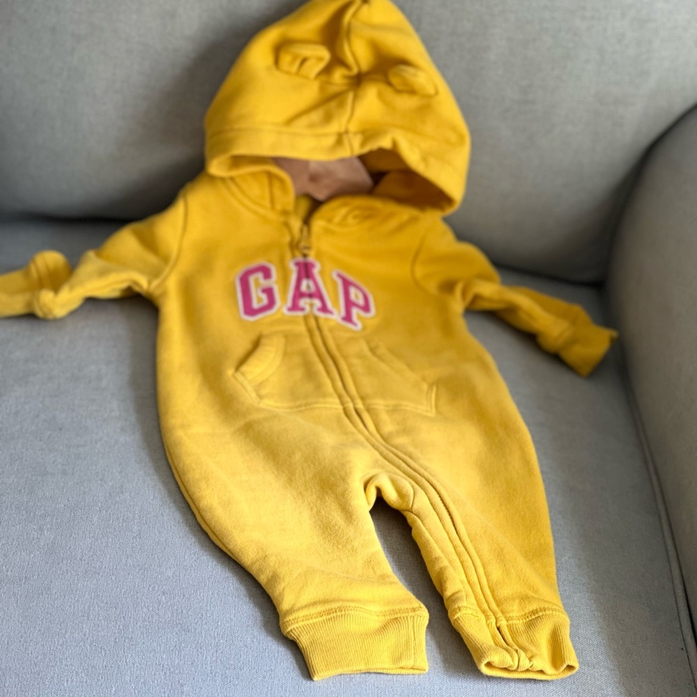 Gap one piece